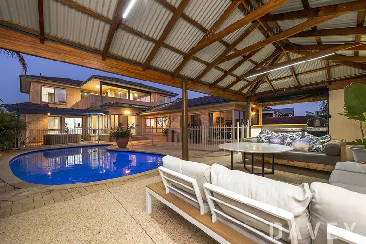 29 Kempenfeldt Avenue, Sorrento WA 6020