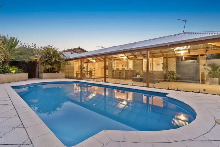 60 Cressbrook Way, Carine WA 6020