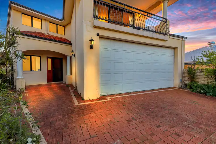 Second view of Homely house listing, 21 Grant Place, Bentley WA 6102