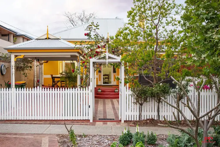 22 Sixth Avenue, Maylands WA 6051