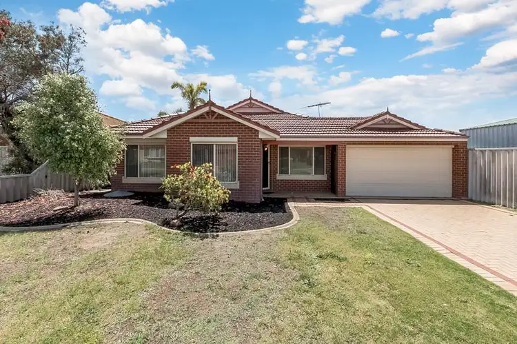 4 Shoalhaven Place