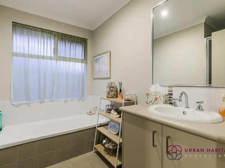 Fourth view of Homely house listing, 3 Doniford Way, Leda WA 6170