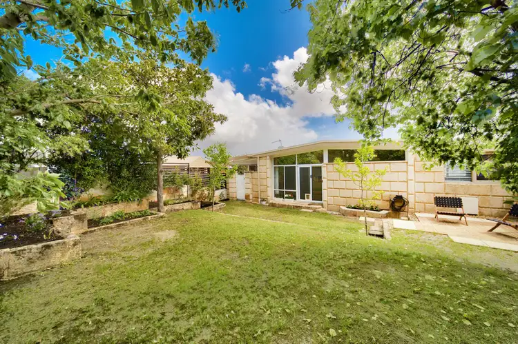 3 Thursley Way, Morley WA 6062