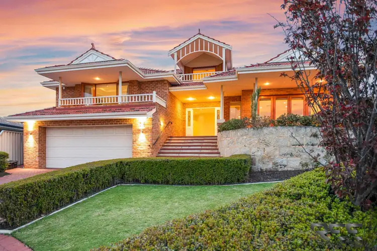 16 Peak View, Canning Vale WA 6155