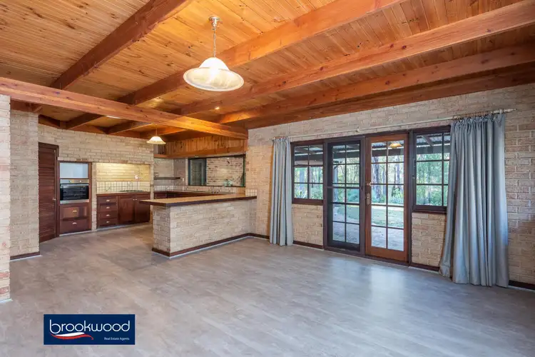 960 Houston Street, Mount Helena WA 6082