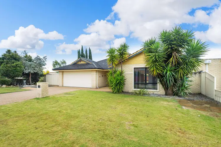 2 Dunbar Way, Canning Vale WA 6155