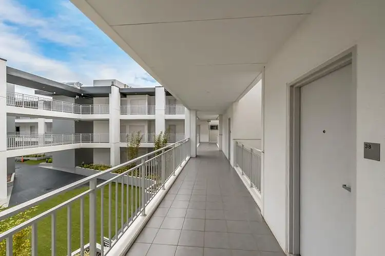 38/95 Chalgrove Avenue, Rockingham WA 6168