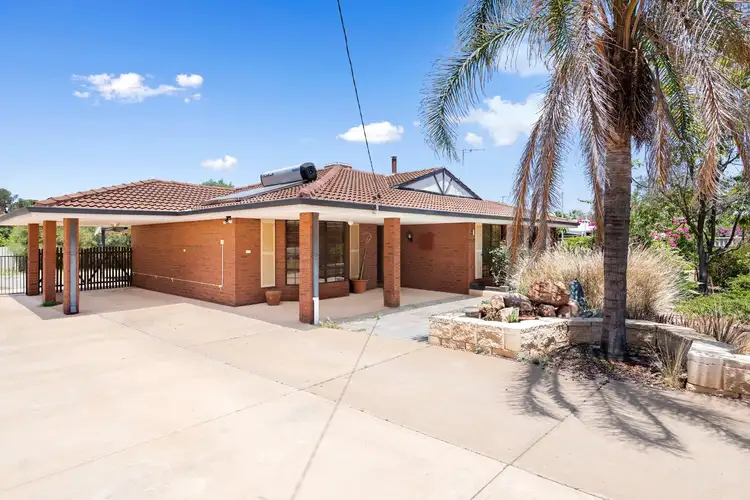 11 Carroll Place, Hannans WA 6430