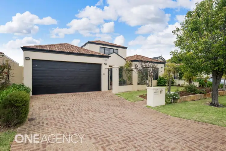 15 Aviemore Green, Canning Vale WA 6155