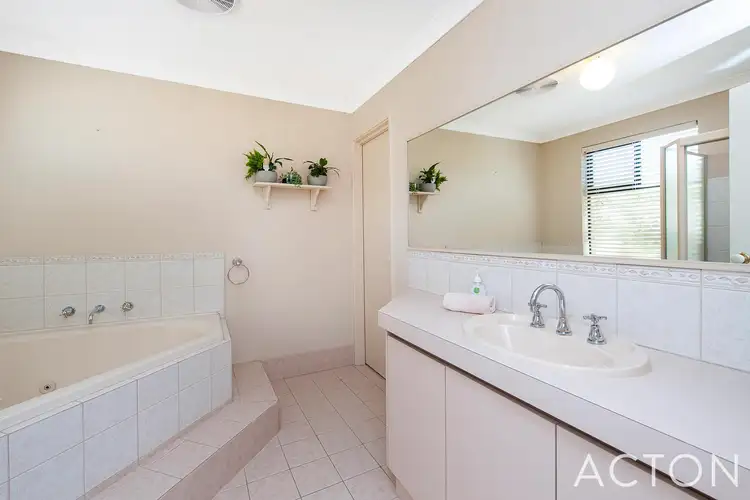 Sixth view of Homely house listing, 2 Boileau Place, San Remo WA 6210