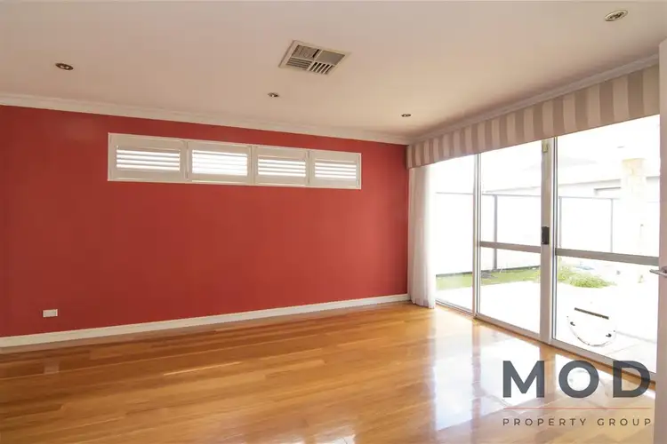 Third view of Homely house listing, 5 Madison Link,, Success WA 6164