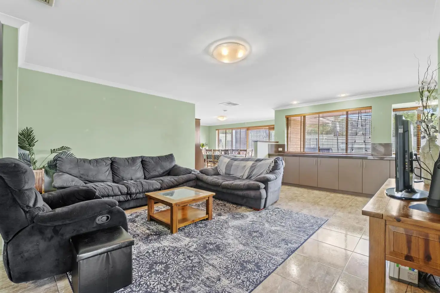 Main view of Homely house listing, 39 Merrifield Circle, Leeming WA 6149