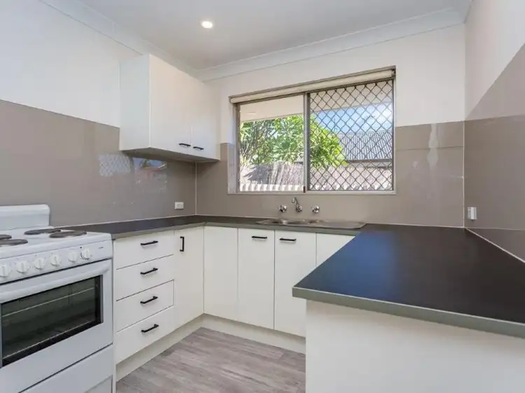 Second view of Homely house listing, 7 Castle Place, Armadale WA 6112