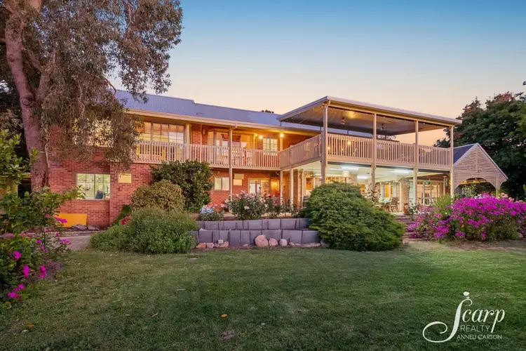 137 Railway Road, Gooseberry Hill WA 6076