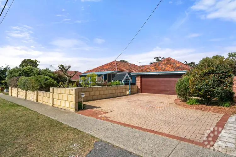268 Carrington Street, Hilton WA 6163