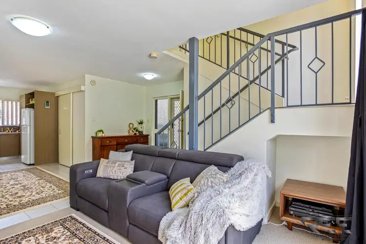 Third view of Homely house listing, 2/10 Rinaldo Place, Coolbellup WA 6163