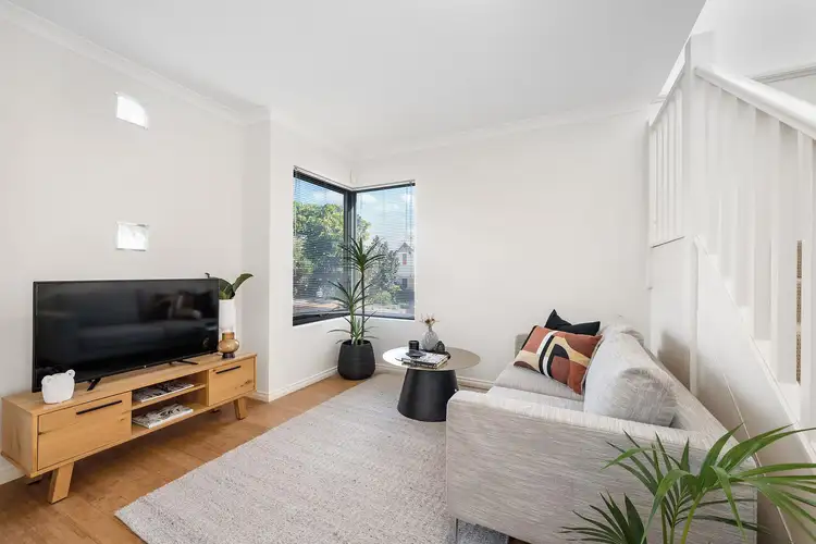 Fourth view of Homely house listing, 2/16 The Crescent, Redcliffe WA 6104