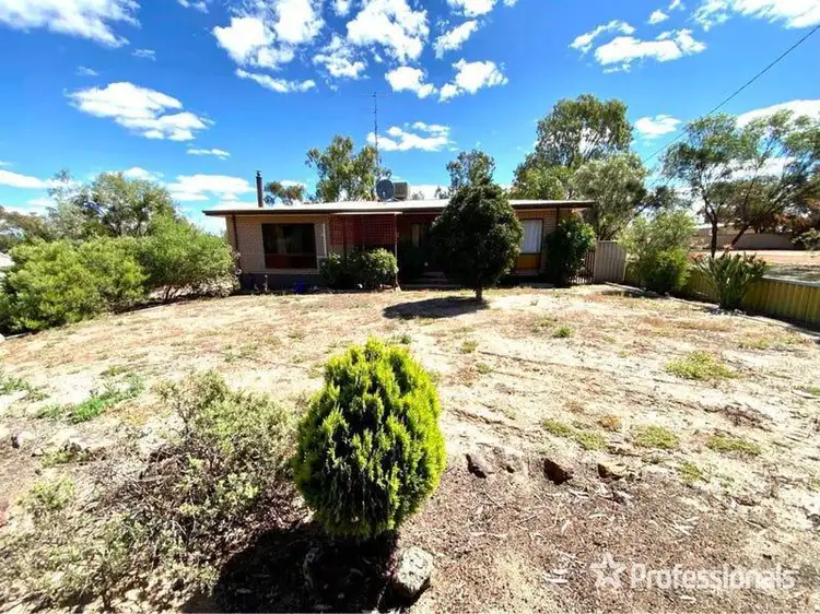 31 Lockyer Street, Goomalling WA 6460