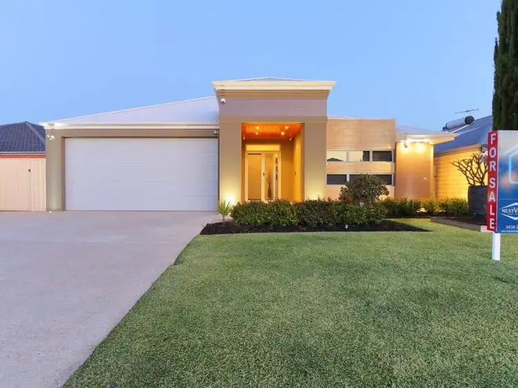 24 Swallowtail Avenue, Success WA 6164