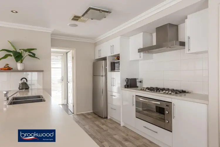 32 Longmore Loop, Swan View WA 6056