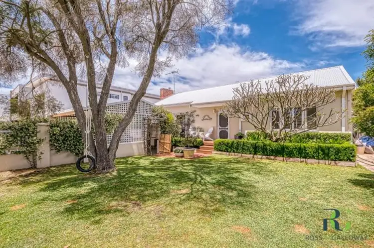 38A Holman Street, Melville WA 6156