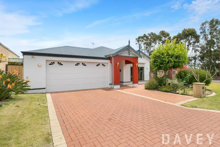 2 Clifford Loop, Darch WA 6065