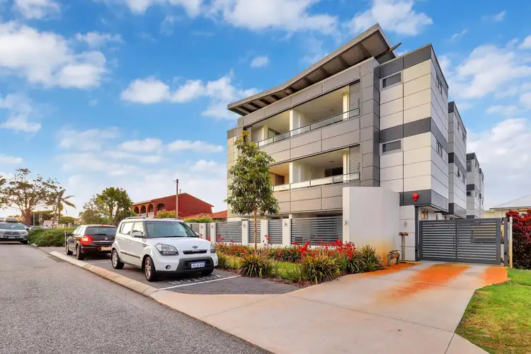 9/14 Kyarra Street, Innaloo WA 6018