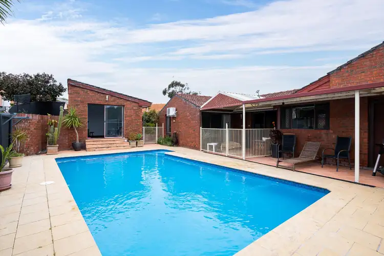 27 David Crescent, Hillarys WA 6025