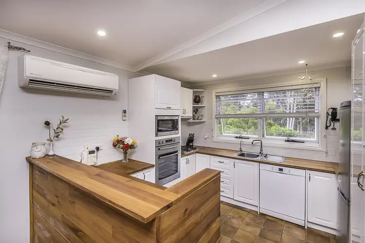 Second view of Homely house listing, 4 Ridley Circle, Toodyay WA 6566