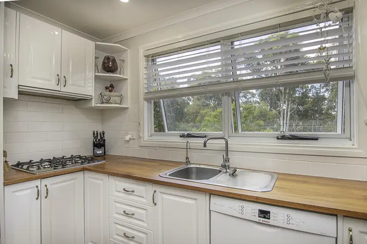 Fifth view of Homely house listing, 4 Ridley Circle, Toodyay WA 6566