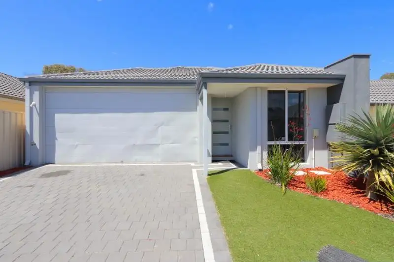 Main view of Homely house listing, 5 Lytham Lane, Meadow Springs WA 6210