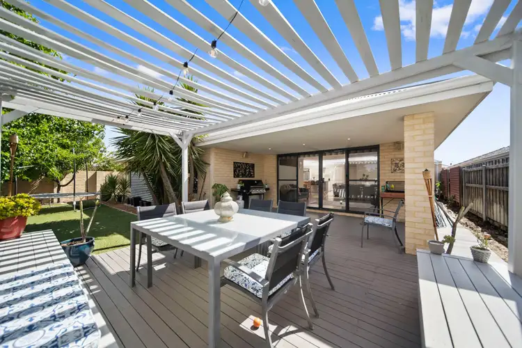 10 Ewens Pass, Ellenbrook WA 6069