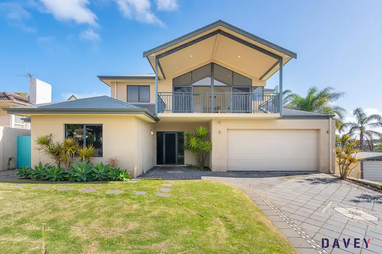 4 Stoneman Street, Karrinyup WA 6018