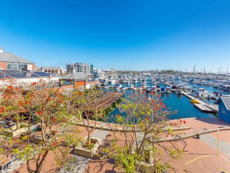 25/37 Dolphin Drive, Mandurah WA 6210
