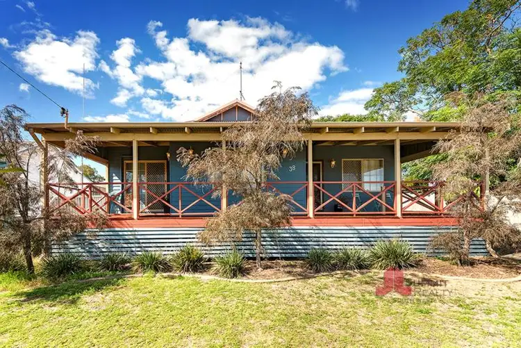 38 Bright Street, Carey Park WA 6230