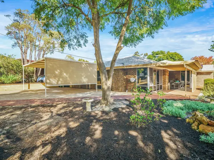 8 Barwon Street, Lesmurdie WA 6076