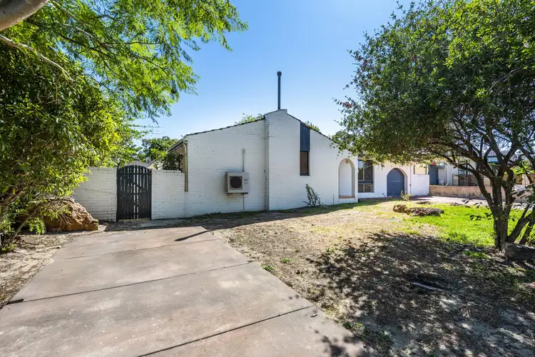 32 Curtis Street, Lesmurdie WA 6076