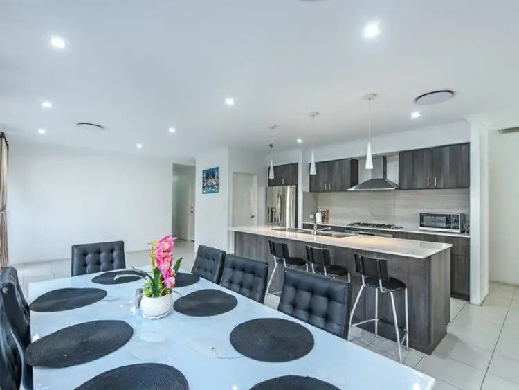 Fifth view of Homely house listing, 31 Carbeen View, Piara Waters WA 6112