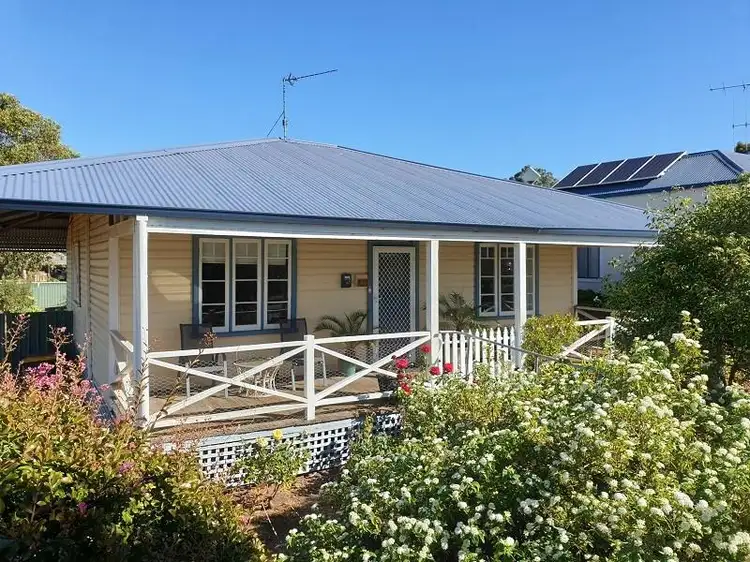 33 Forrest Street, Boyup Brook WA 6244