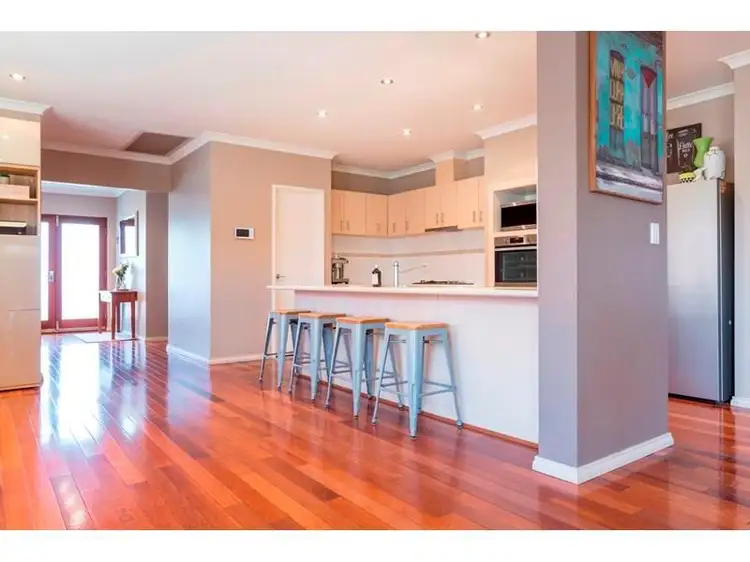 30 Dunlap Avenue, Success WA 6164