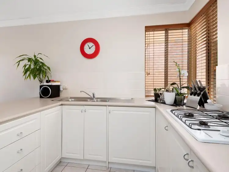 Sixth view of Homely villa listing, 2/83 Dover Road, Scarborough WA 6019