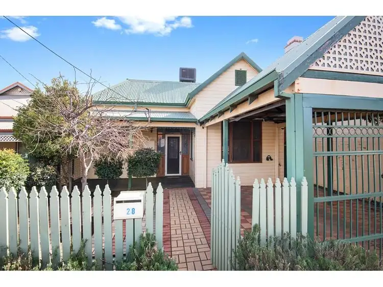 28 Victoria Street, Kalgoorlie WA 6430