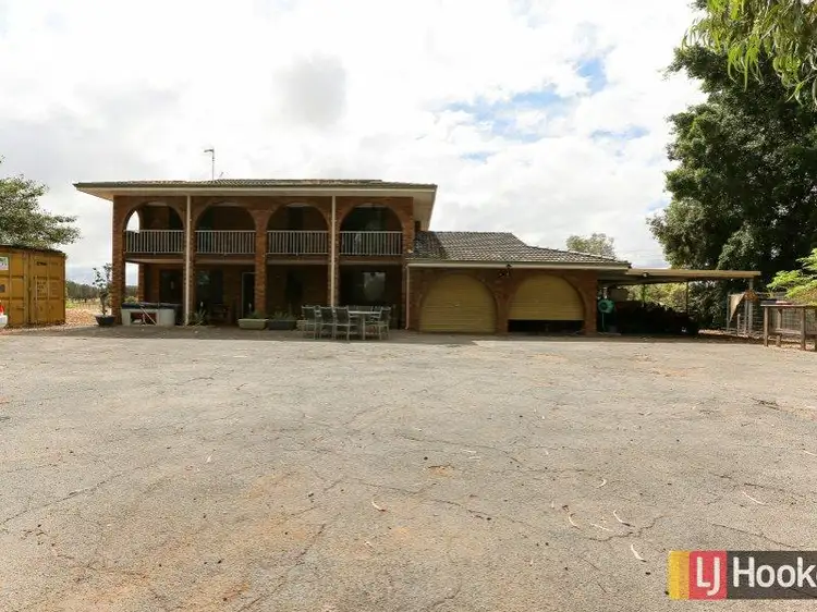 5 Florence Place, Oakford WA 6121