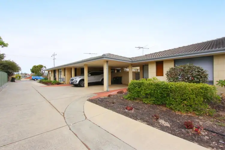 Fourth view of Homely villa listing, 3/37 North Beach Road, North Beach WA 6020