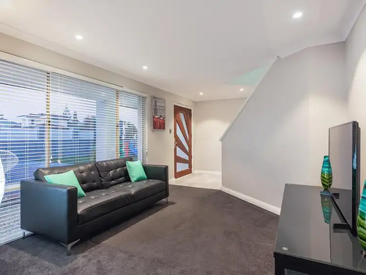 Fifth view of Homely house listing, 16 Bleinheim Place, Ocean Reef WA 6027