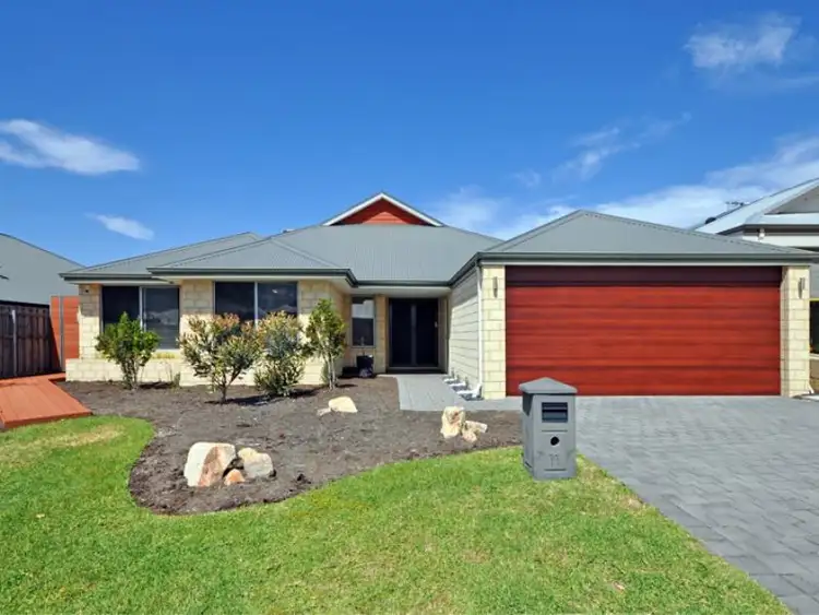 11 Hartley Pass, Ellenbrook WA 6069