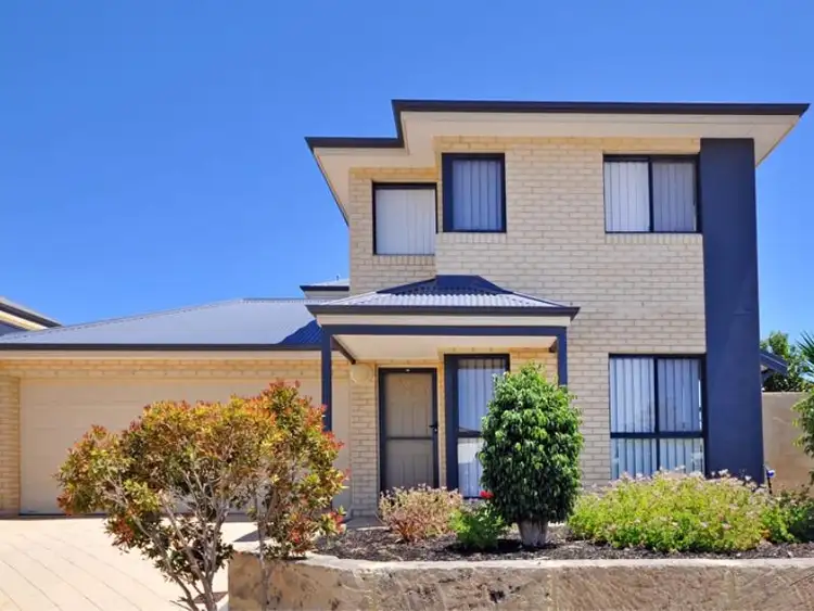 4 Barnfield Drive, Ellenbrook WA 6069