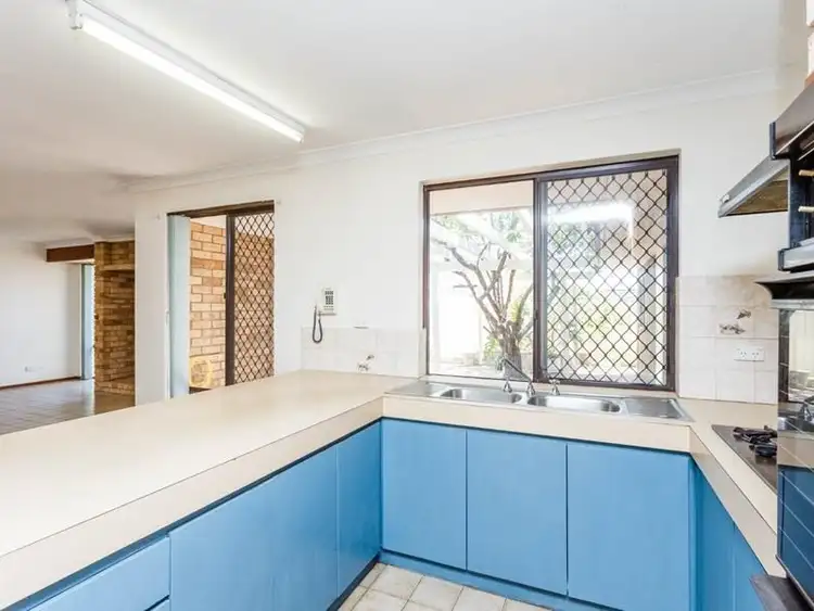 Fifth view of Homely house listing, 6 Anemone Way, Mullaloo WA 6027