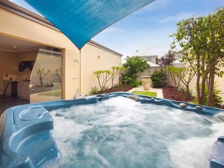 Fourth view of Homely house listing, 32 Maldives Drive, Hillarys WA 6025