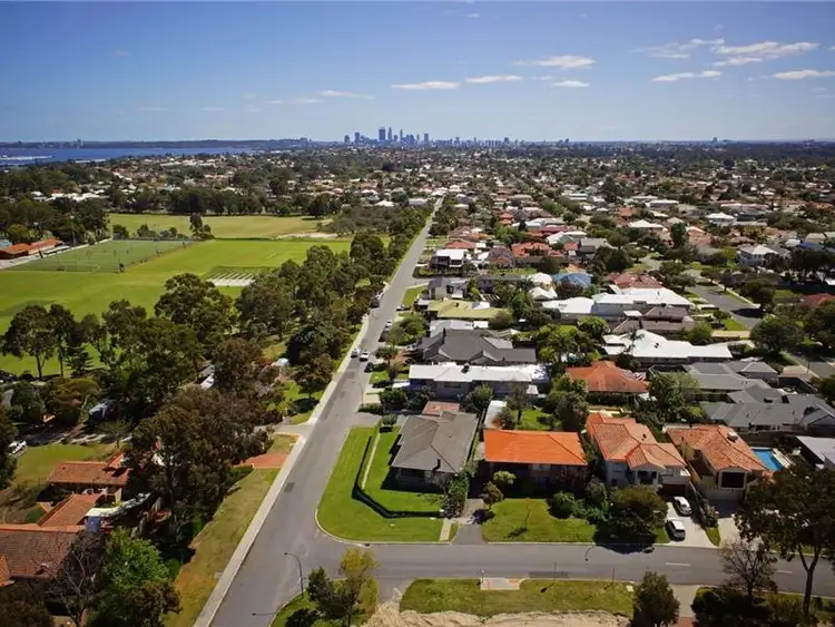 Sixth view of Homely land listing, 2 Unwin Crescent, Salter Point WA 6152